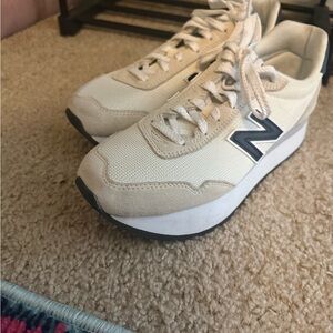 New Balance Beige and Navy 515H